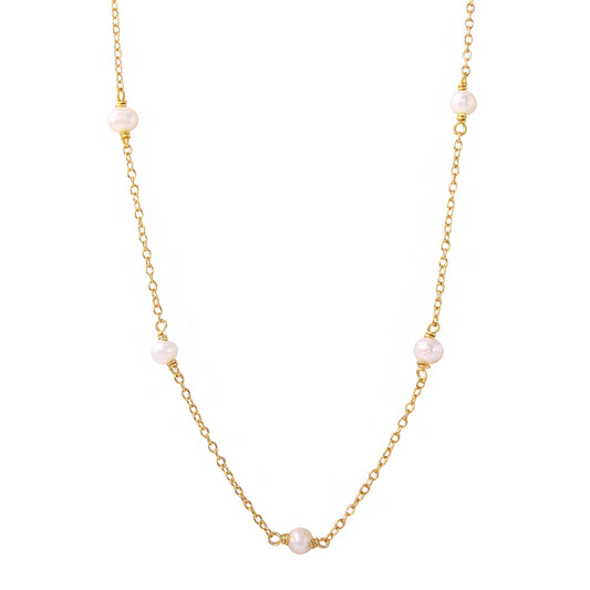 Dainty Pearls Necklace