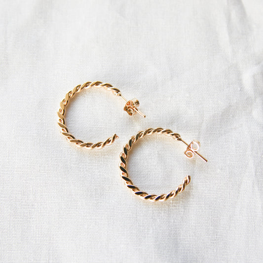 Lazo Hoop Earring