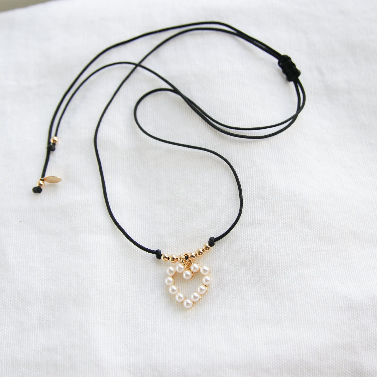 Heart with pearl Cotton Cord Choker