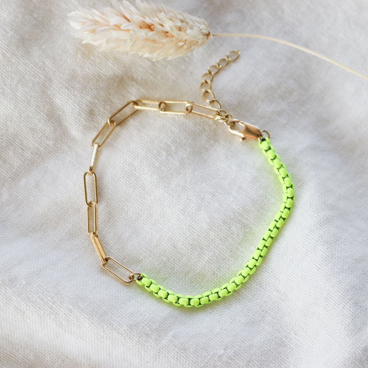 Mix Neon and paperclip Chain Bracelet
