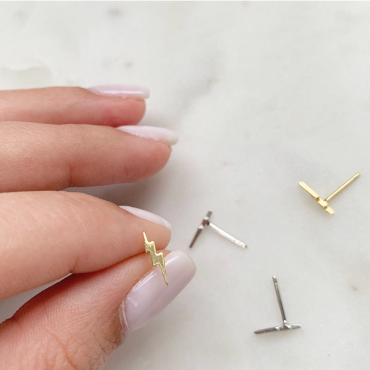 Tiny Plain Thunderbolt Earrings