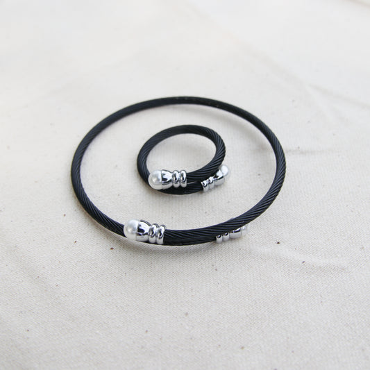 Pearl Black Cable Set Bangle Bracelet