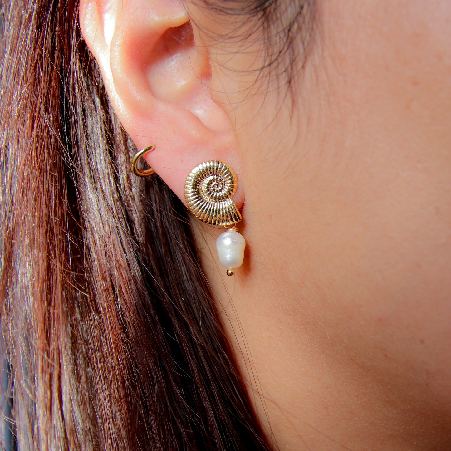 Shell Dangling Pearl Earring