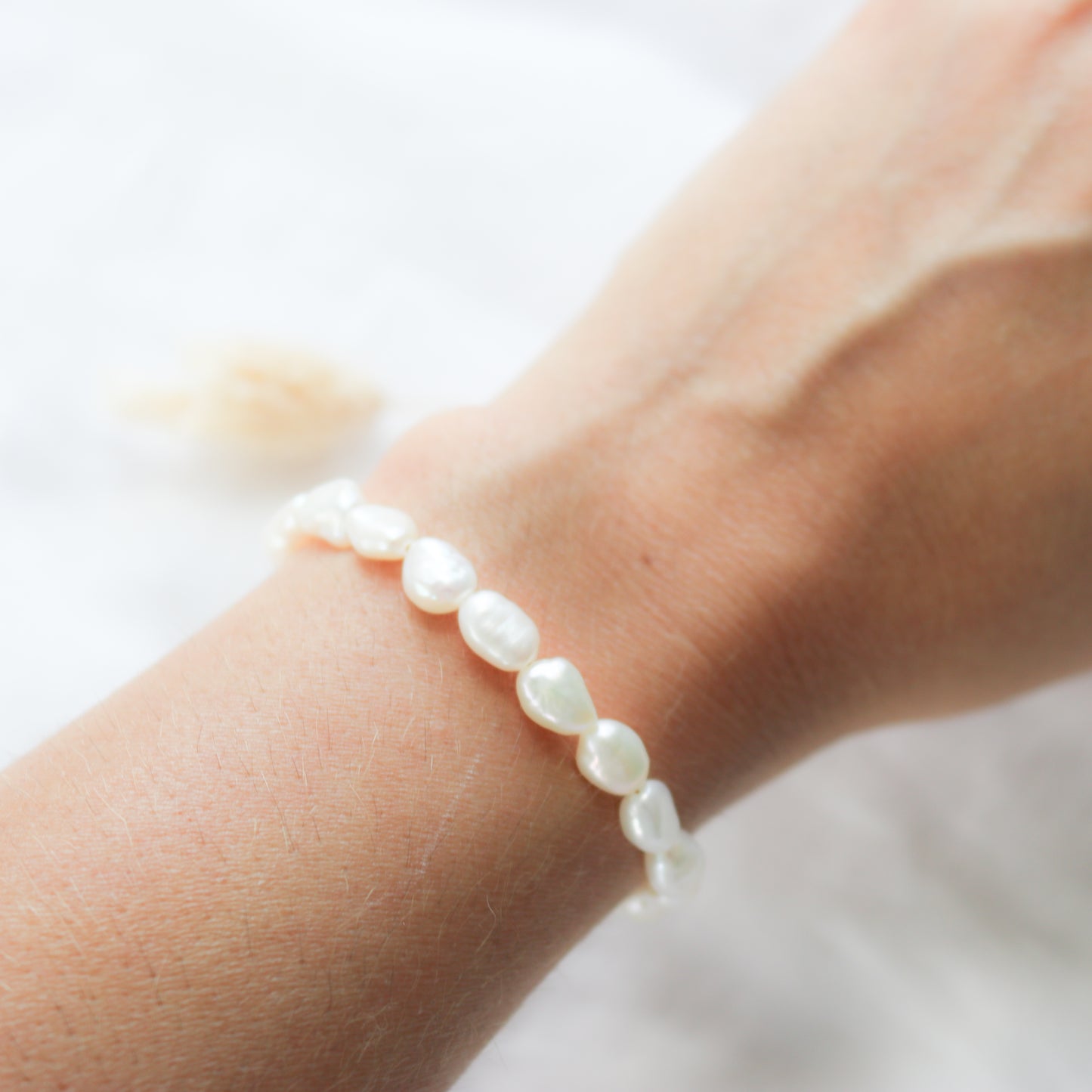 Basic Pearl Bracelet