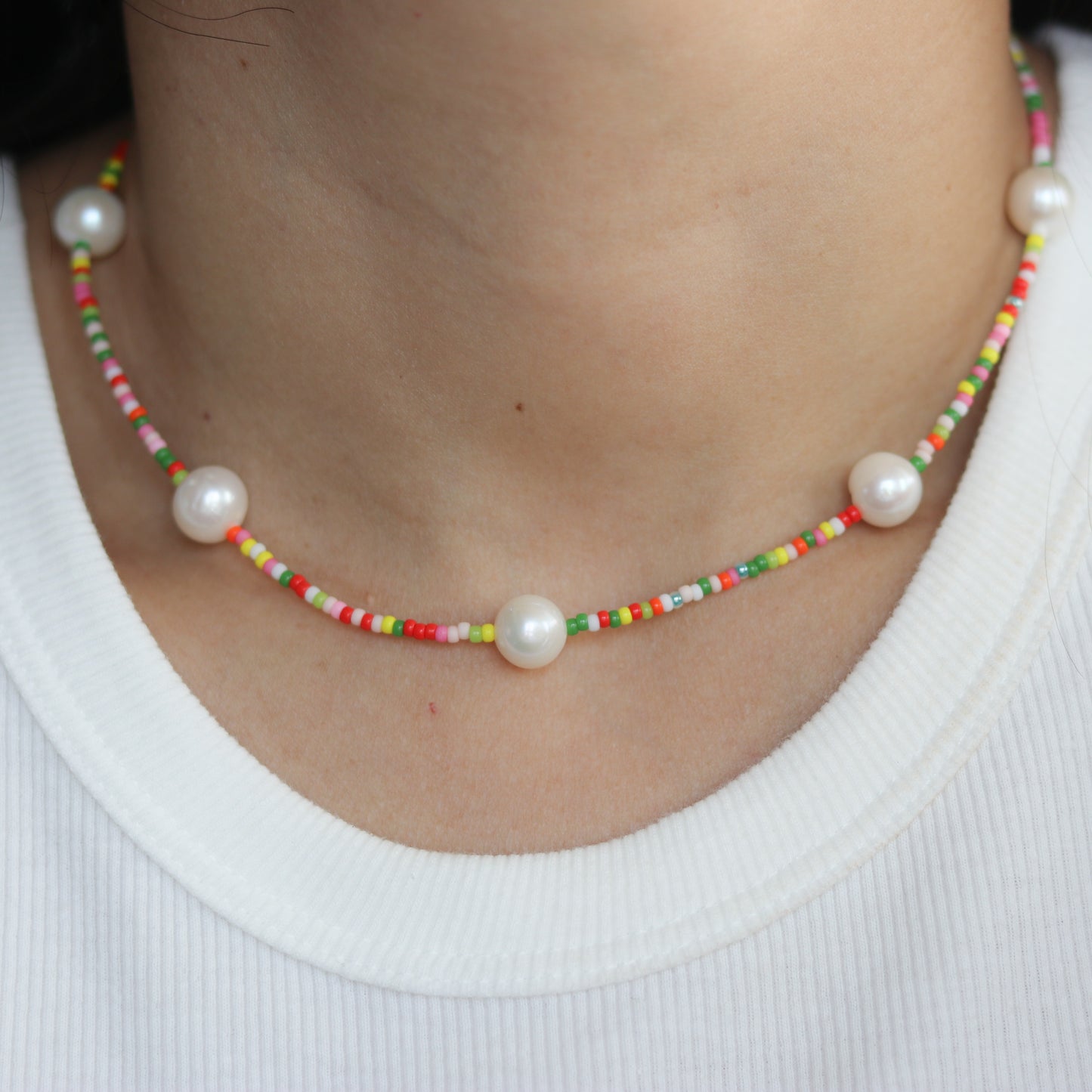 Multicolor Beaded Pearl Choker
