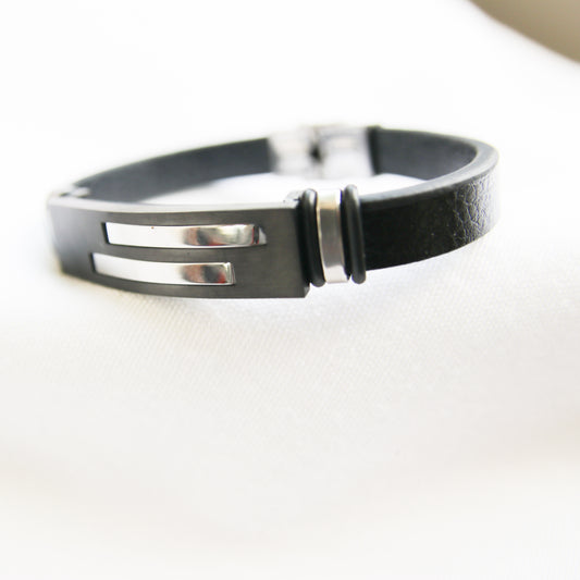 Two-Accented Line Silver Bar Black Leather Bracelet