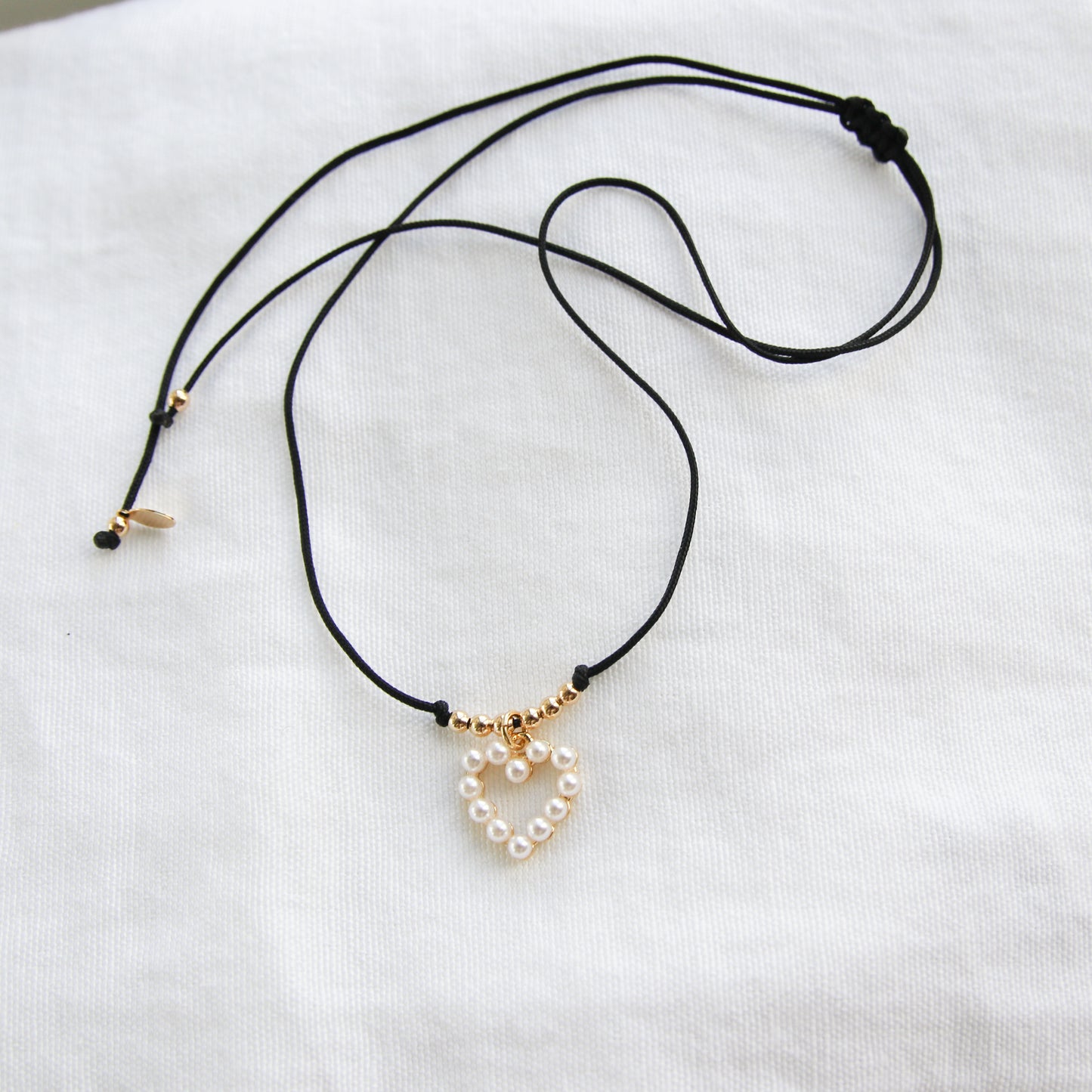 Heart with pearl Cotton Cord Choker
