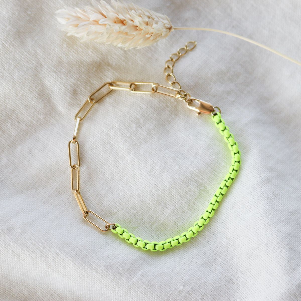 Mix Neon and paperclip Chain Bracelet