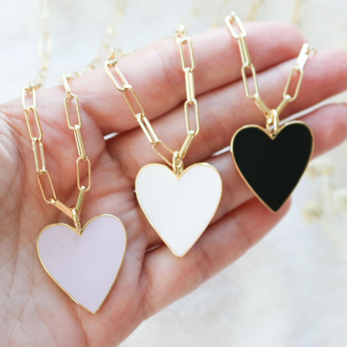 Big Heart with Paperclip Chain Necklace Heart White